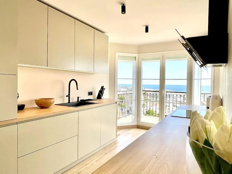 Modern Holiday Home & Panoramic Views Михас 0*,